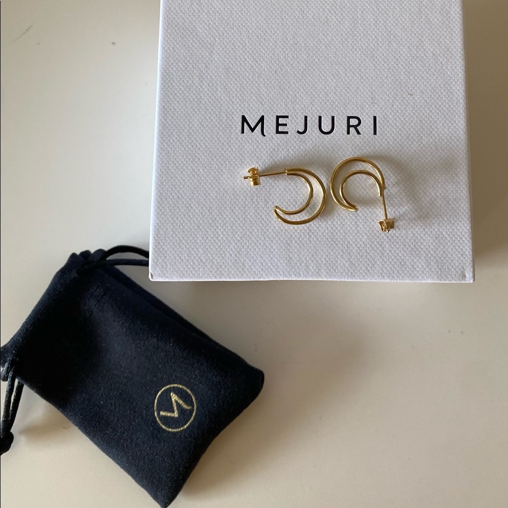 14k yellow gold Mejuri Twin Hoops